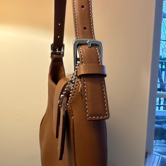 Vintage Coach Soho Flap Shoulder Bag | 7789 | 2005 | Hangtag | GUC - Picture 12 of 16